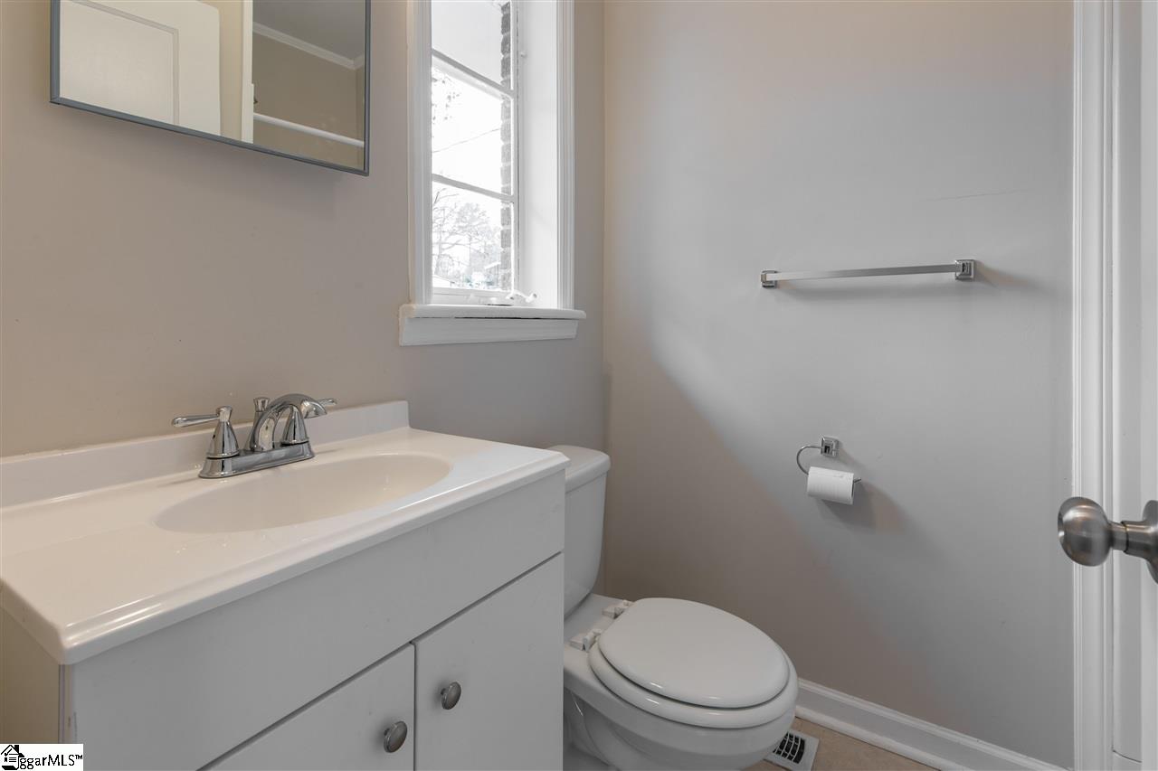 301 Crestfield Road Greenville, SC 29605 - Photo 14 of 17 Gallery Image 14