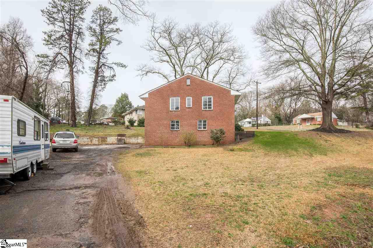 301 Crestfield Road Greenville, SC 29605 - Photo 16 of 17 Gallery Image 16