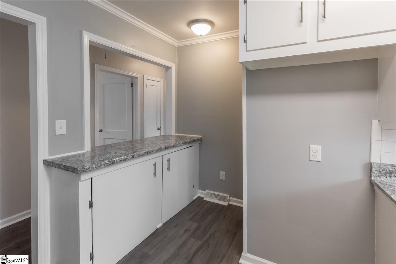 301 Crestfield Road Greenville, SC 29605 - Photo 8 of 17 Gallery Image 8