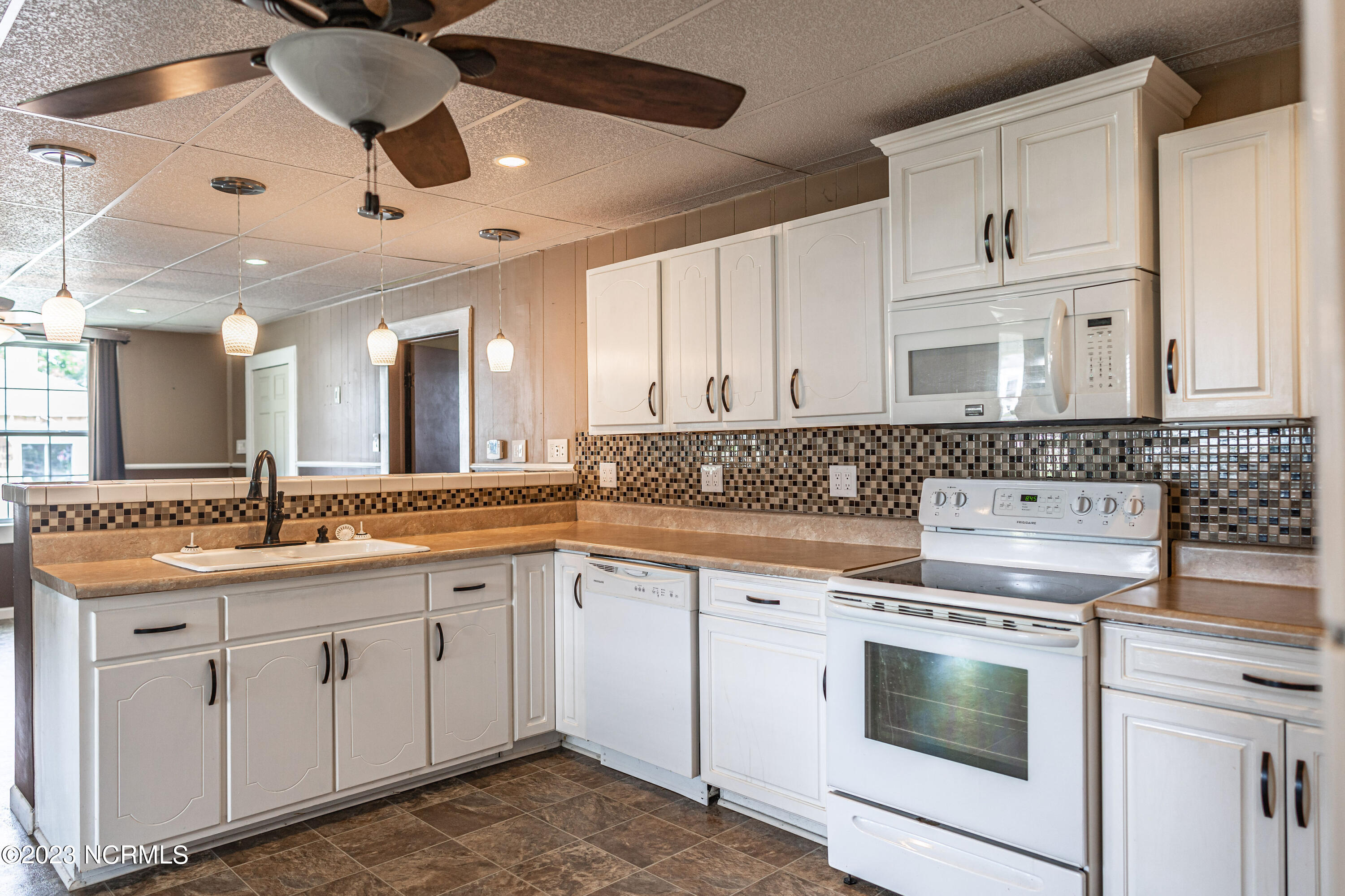 166 Entwistle 3rd Street Rockingham, NC 28379 - Photo 5 of 35 DSC01182