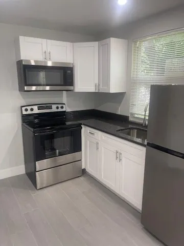 $1,999 | 12322 Northeast 6th Avenue, Unit 3, North Miami, FL 33161