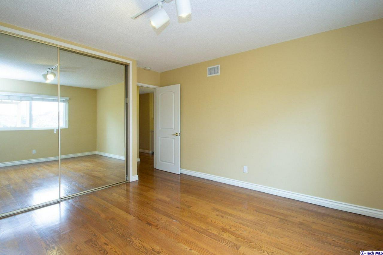 3816 San Augustine Drive Glendale, CA 91206 - Photo 26 of 35