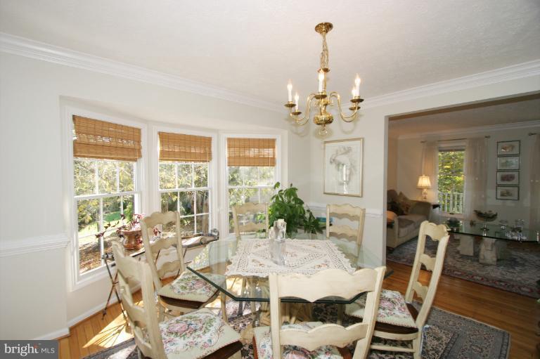 2205 Milburn Lane Reston, VA 20191 - Photo 23 of 30 Dining Room
