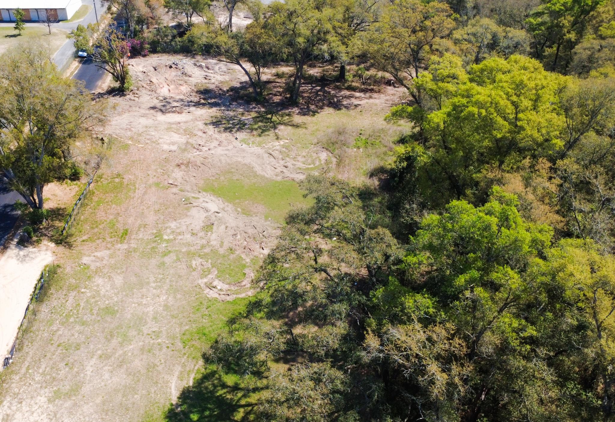 213 Hannon Mill Road Tallahassee, FL 32305 - Photo 3 of 10