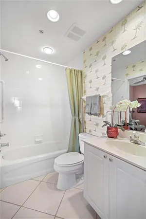 $550,000 | 242 Hidden Bay Drive, Unit 603, Osprey, FL 34229