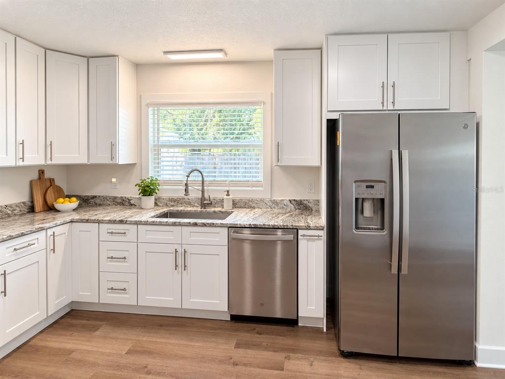 8807 Dyer Road Riverview, FL 33578 - Photo 5 of 25 Gallery Image 5