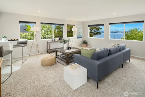 $1,795,000 | 915 30th Avenue South, Seattle, WA 98144
