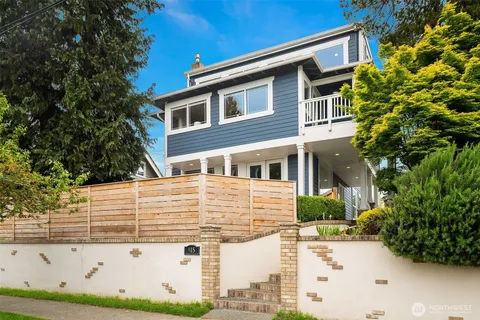 $1,795,000 | 915 30th Avenue South, Seattle, WA 98144