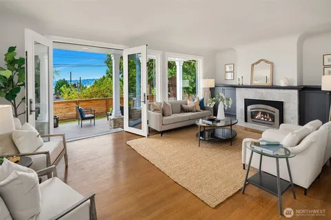 $1,795,000 | 915 30th Avenue South, Seattle, WA 98144