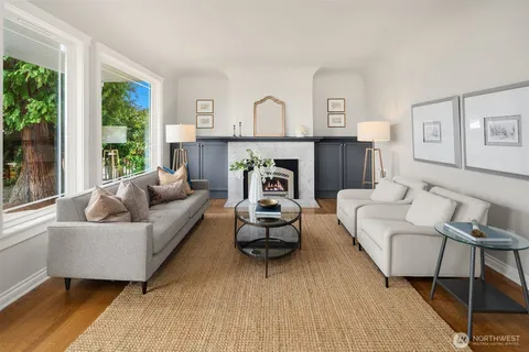 $1,795,000 | 915 30th Avenue South, Seattle, WA 98144