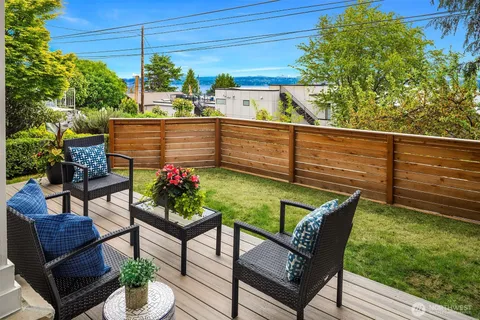 $1,795,000 | 915 30th Avenue South, Seattle, WA 98144