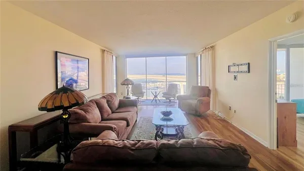 $3,000 | 100 Pierce Street, Unit 1001, Clearwater, FL 33756