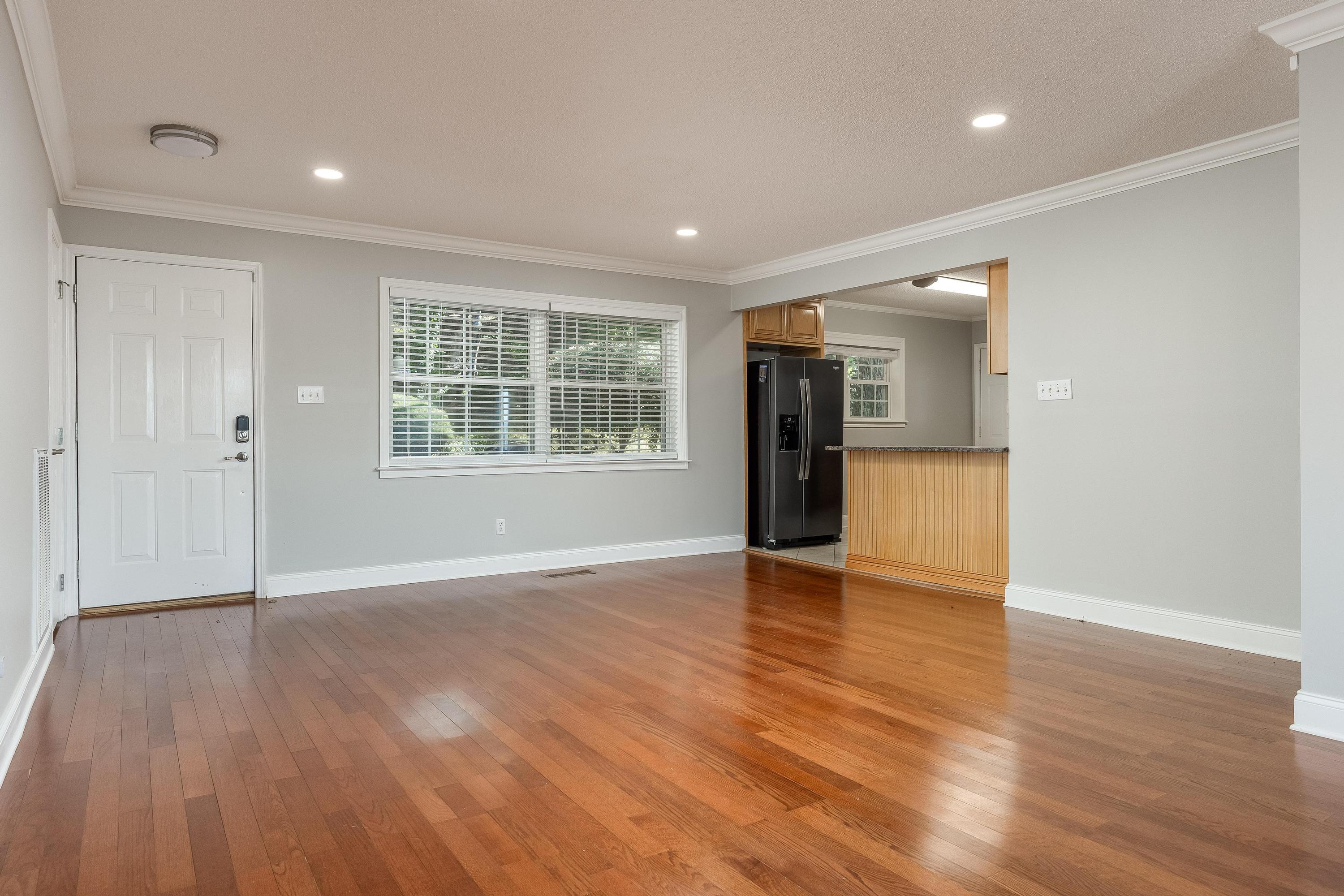 2201 Old Ringgold Road Chattanooga, TN 37404 - Photo 8 of 38 20DF43~1
