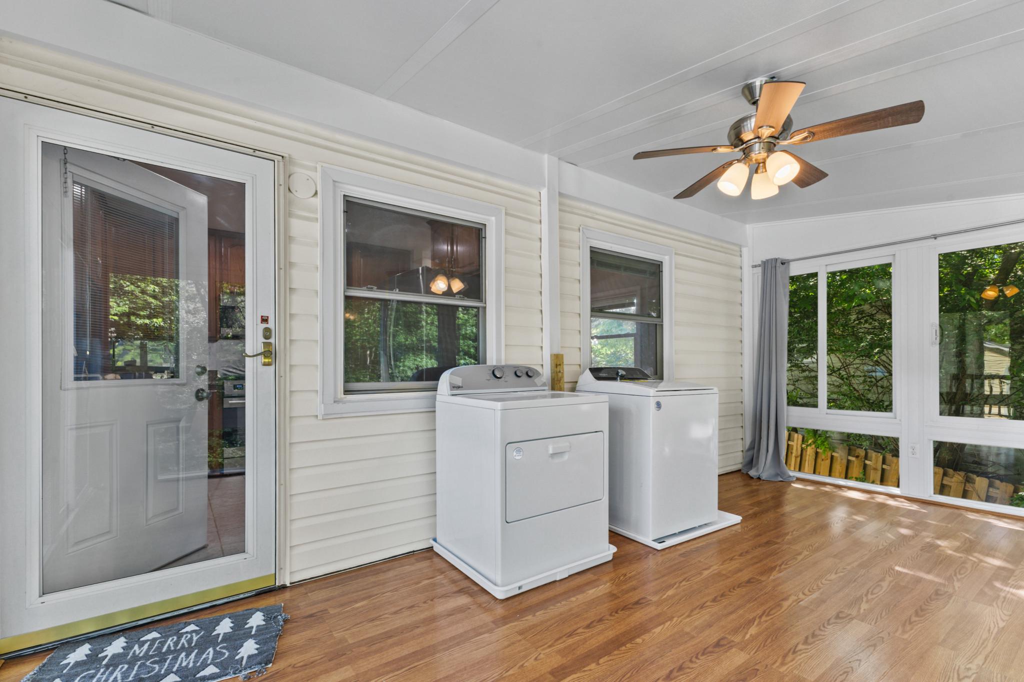 403 West Poplar Road Sterling, VA 20164 - Photo 21 of 25 Screen Porch, great for entertainment!