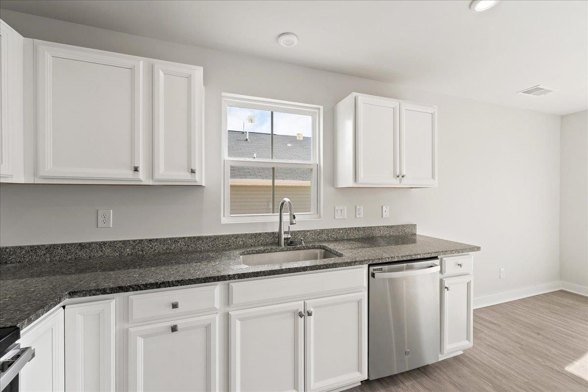 2029 Wexley Drive Boiling Springs, SC 29316 - Photo 12 of 32