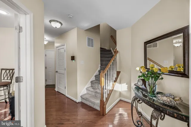 $395,000 | 6 Fawn Court, Delanco, NJ 08075