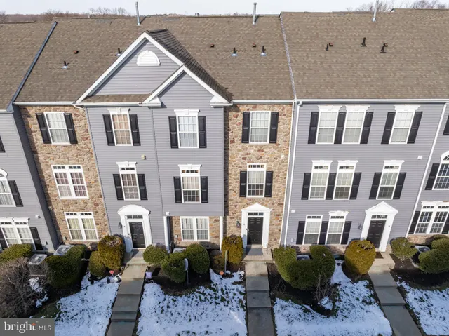 $395,000 | 6 Fawn Court, Delanco, NJ 08075