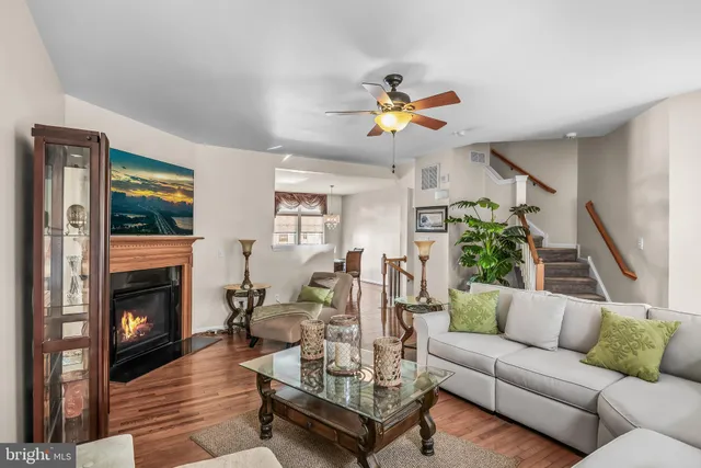 $395,000 | 6 Fawn Court, Delanco, NJ 08075