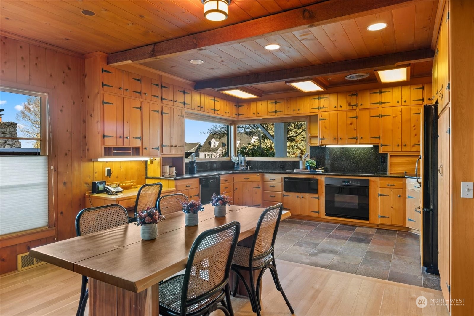 718 Rucker Avenue Everett, WA 98201 - Photo 11 of 40