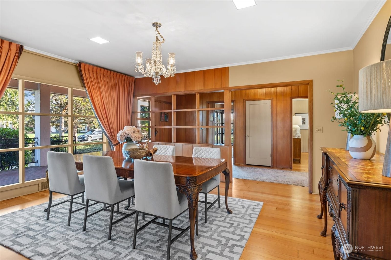 718 Rucker Avenue Everett, WA 98201 - Photo 7 of 40