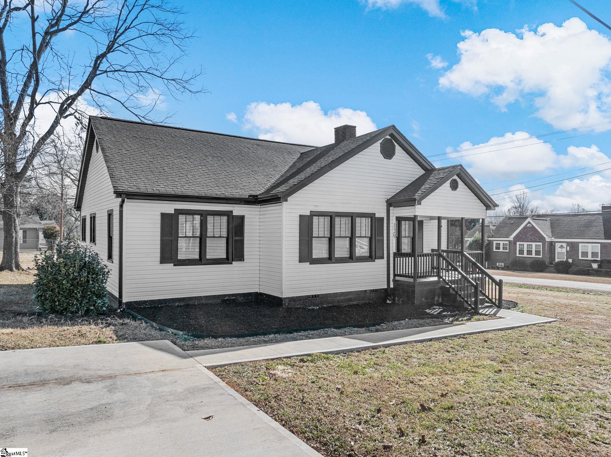 129 Spring Street Reidville, SC 29388 - Photo 2 of 26