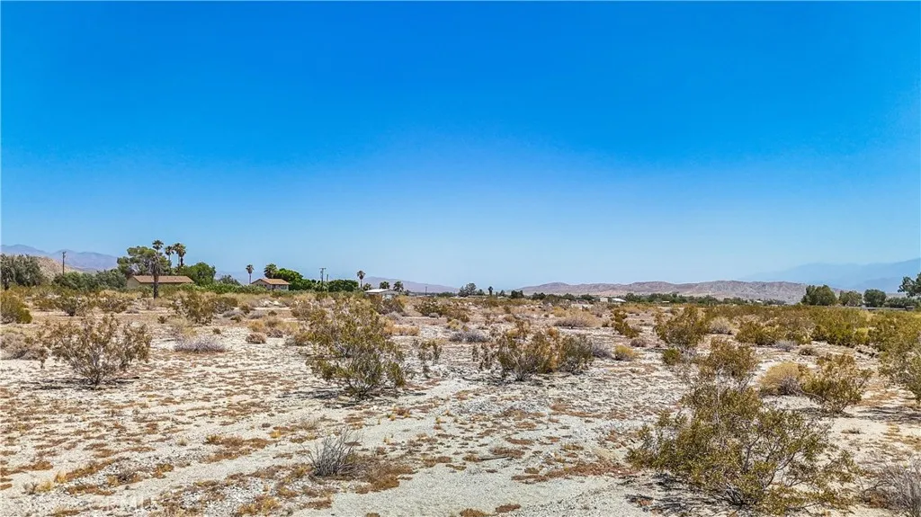 5 Dillon Road Desert Hot Springs, CA 92241 - Photo 23 of 25 a view of city and ocean