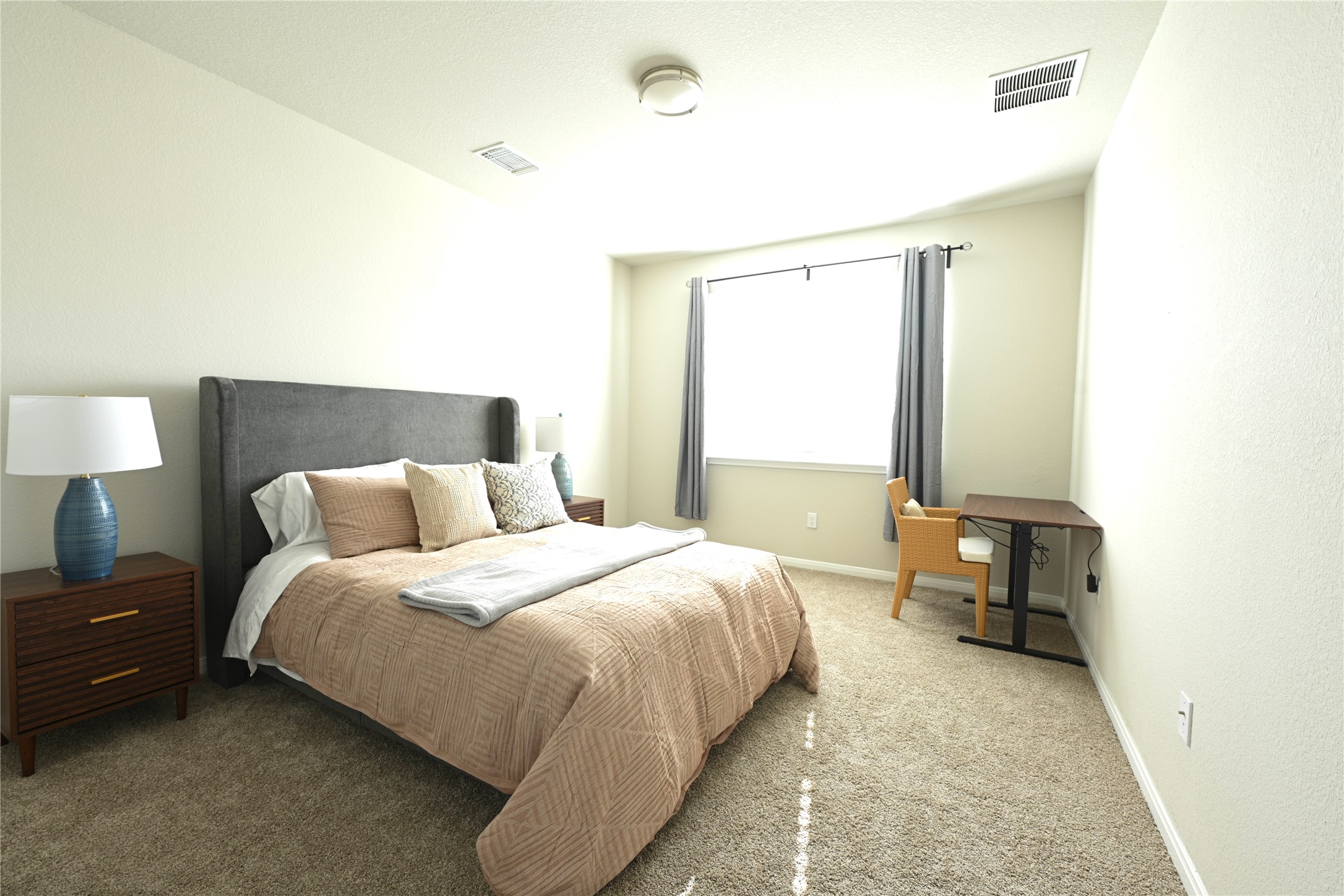 14008 Levy Pflugerville, TX 78660 - Photo 5 of 15 Master bedroom ensuite