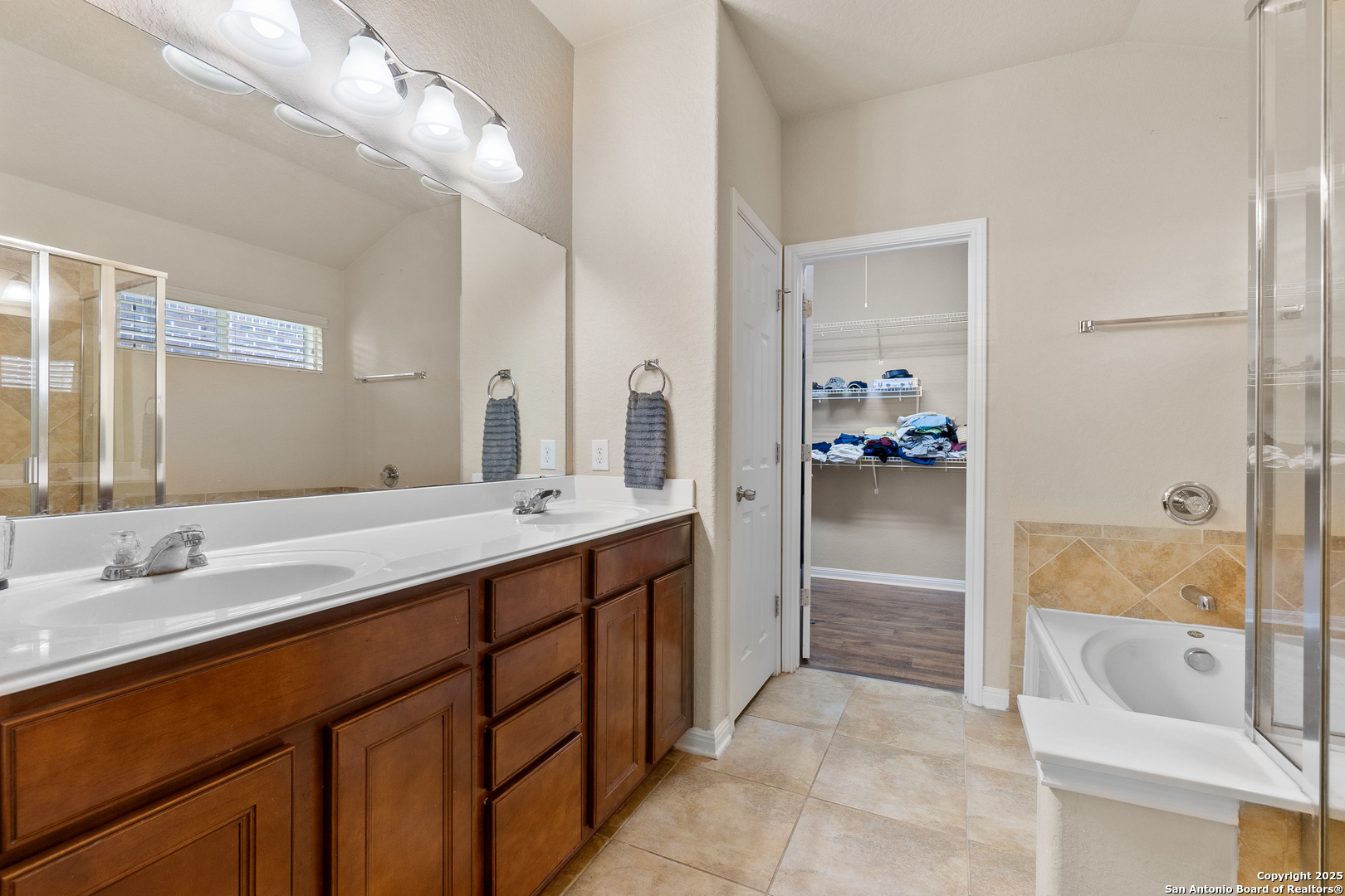 10728 Barnsford Lane Helotes, TX 78023 - Photo 20 of 41