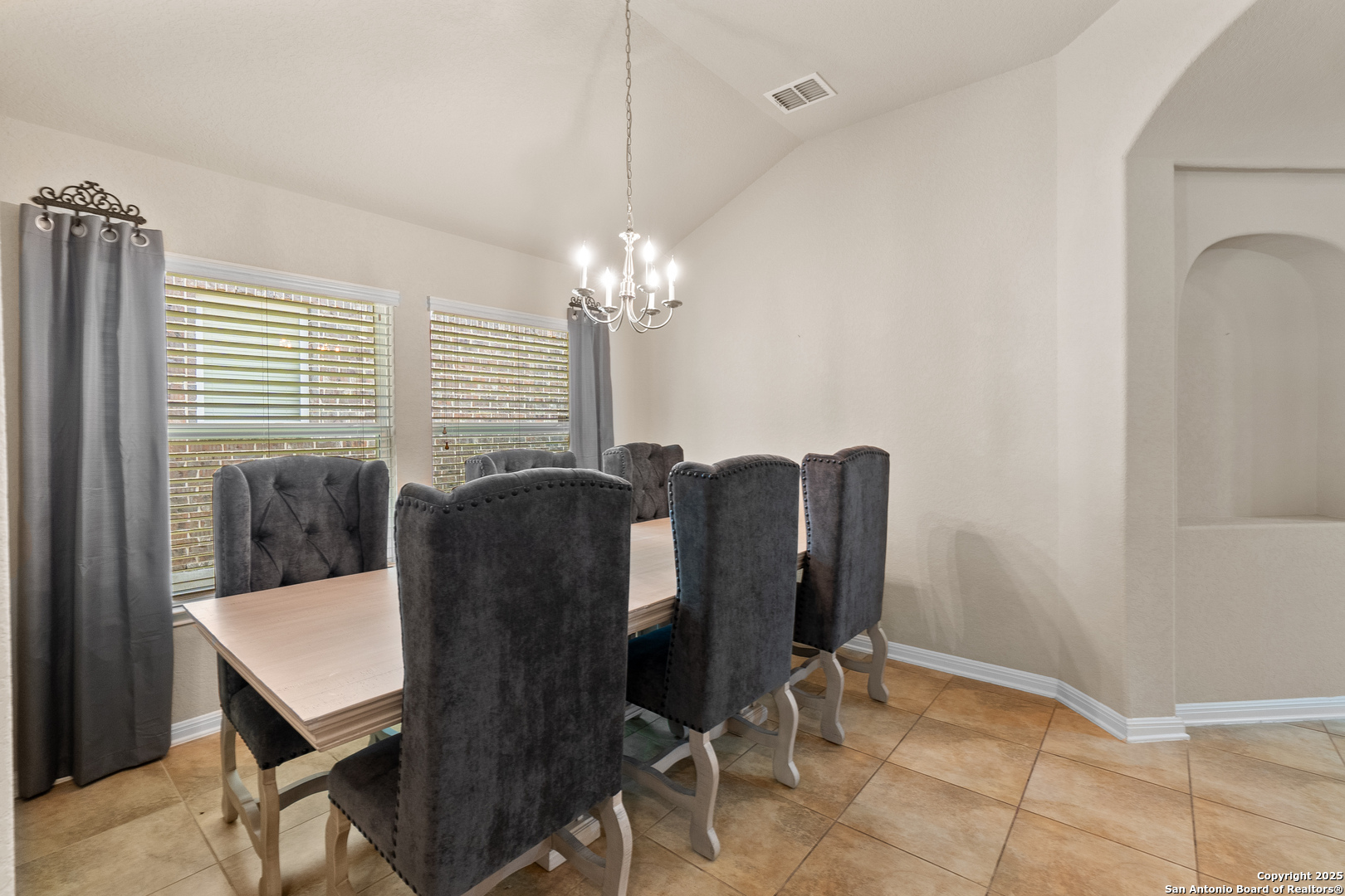 10728 Barnsford Lane Helotes, TX 78023 - Photo 8 of 41