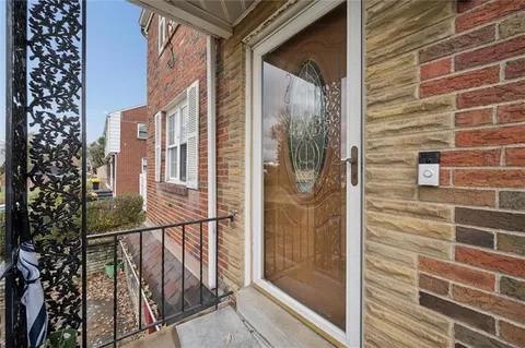 $165,000 | 6792 Tunnelview Drive, Pittsburgh, PA 15235