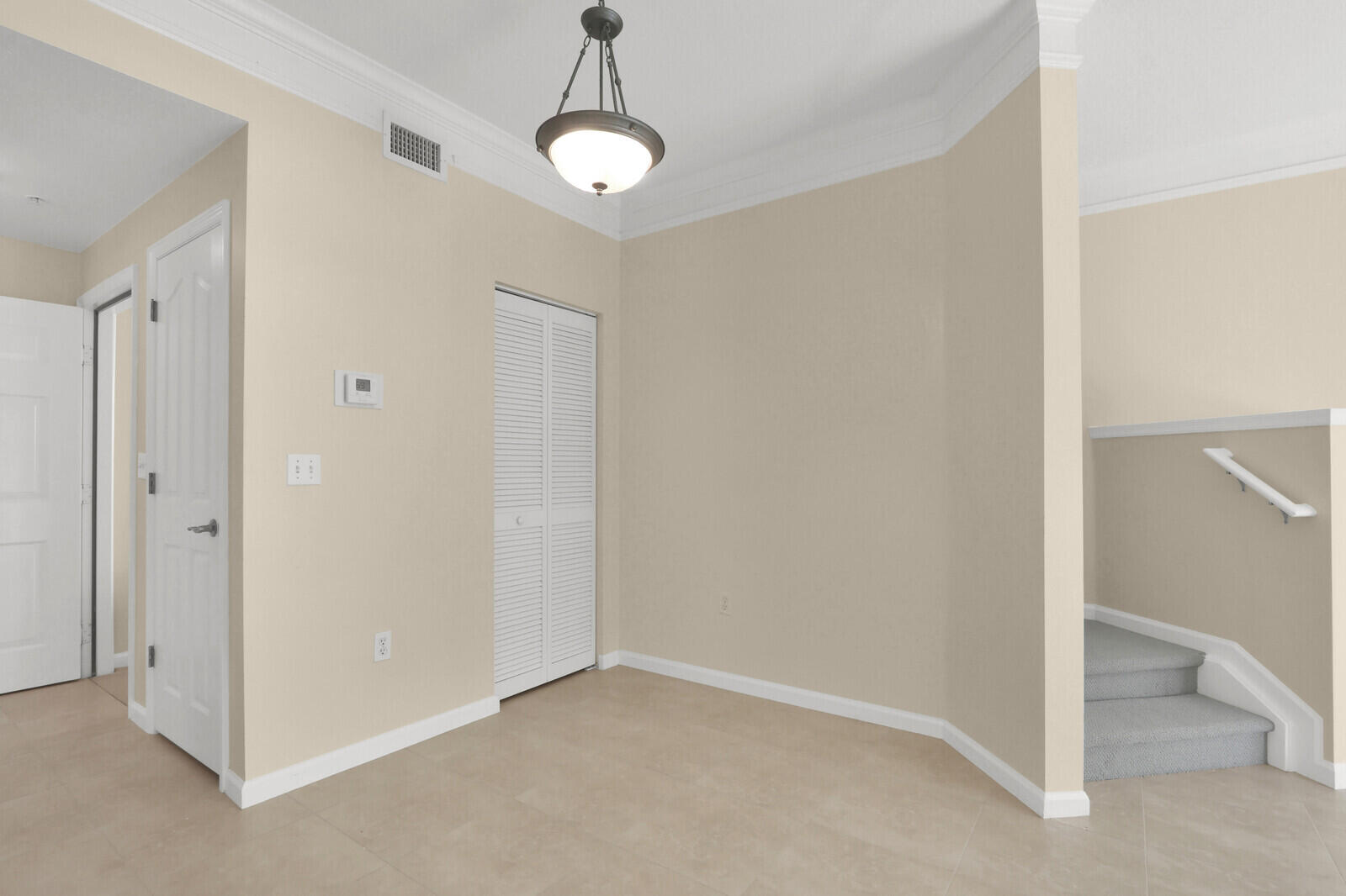 255 Murcia Drive, Unit 202 Jupiter, FL 33458 - Photo 13 of 36 255 Murcia 11