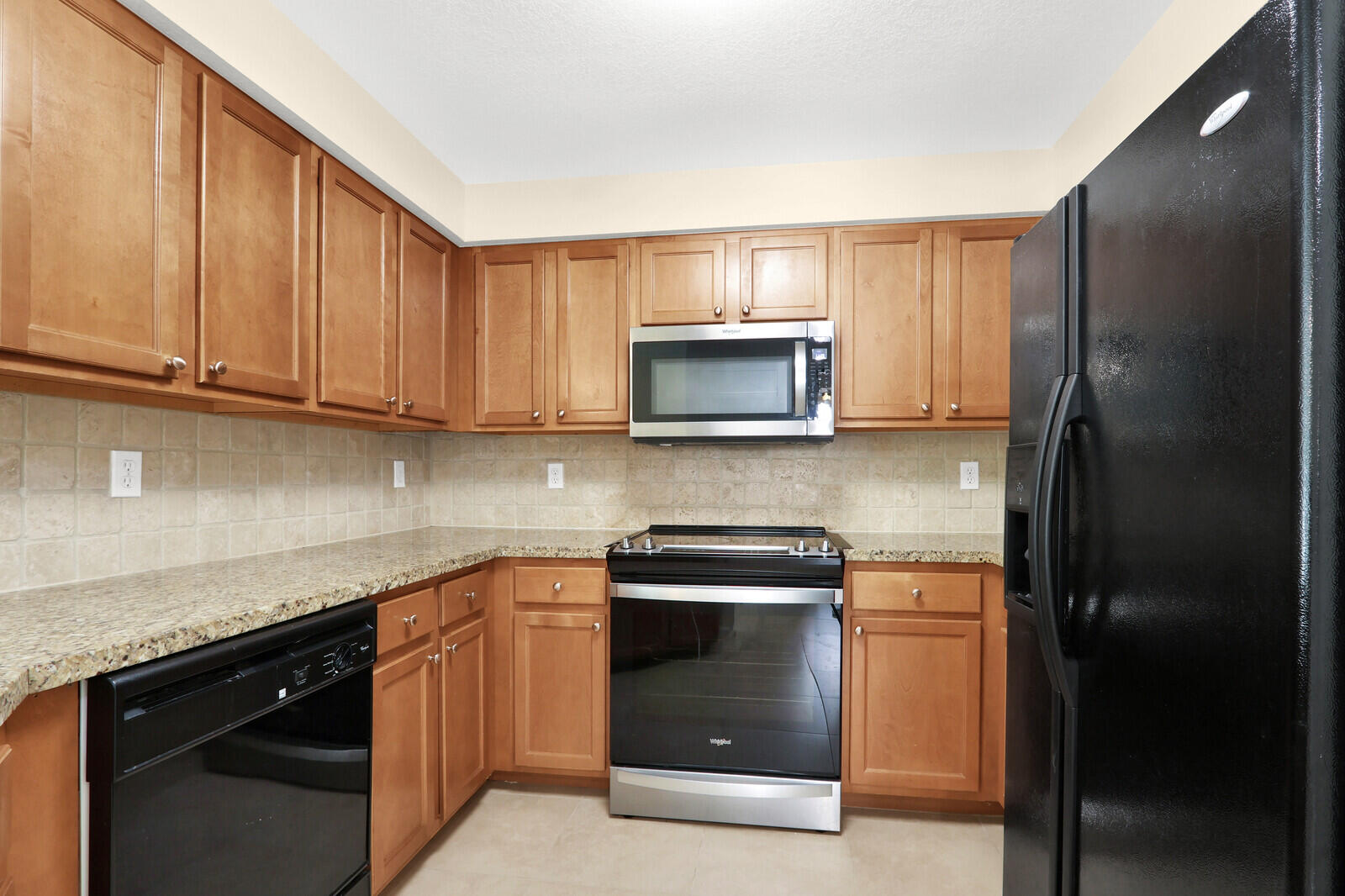 255 Murcia Drive, Unit 202 Jupiter, FL 33458 - Photo 16 of 36 255 Murcia 14