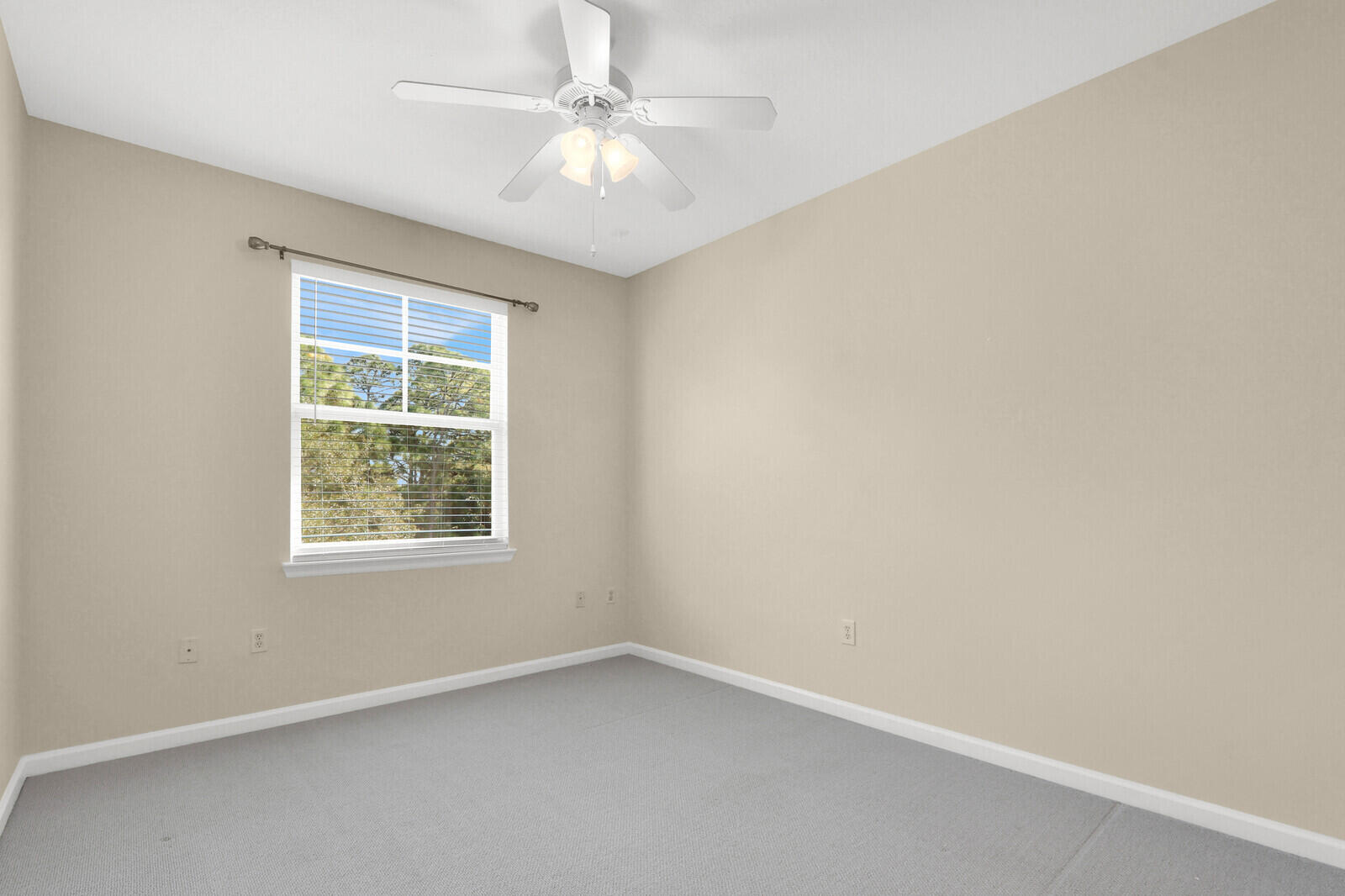 255 Murcia Drive, Unit 202 Jupiter, FL 33458 - Photo 27 of 36 255 Murcia 27