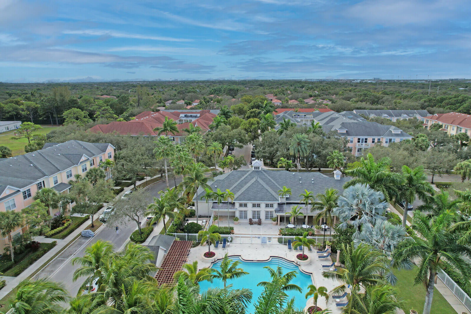 255 Murcia Drive, Unit 202 Jupiter, FL 33458 - Photo 53 of 56 an aerial view of multiple house