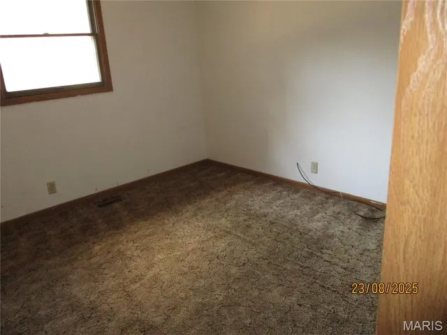 $319,900 | 1653 Lakeshore Drive, Cuba, MO 65453