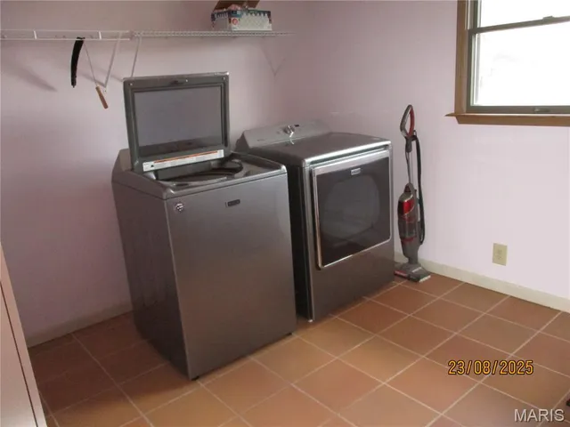 $319,900 | 1653 Lakeshore Drive, Cuba, MO 65453