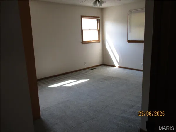 $299,000 | 1653 Lakeshore Drive, Cuba, MO 65453