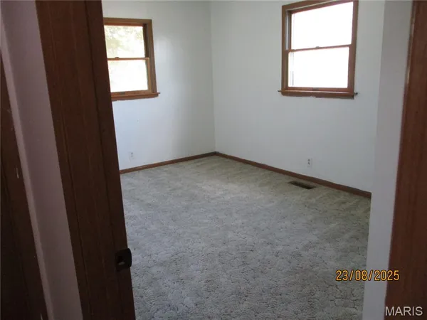 $299,000 | 1653 Lakeshore Drive, Cuba, MO 65453