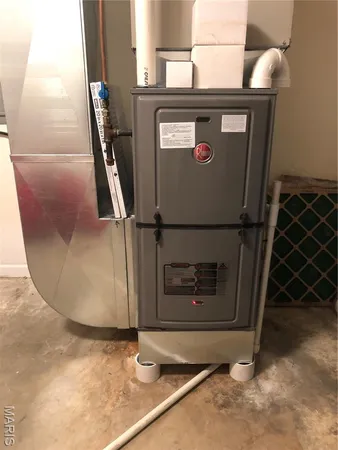 $299,000 | 1653 Lakeshore Drive, Cuba, MO 65453