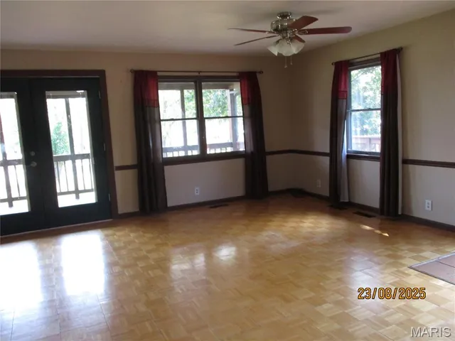 $319,900 | 1653 Lakeshore Drive, Cuba, MO 65453