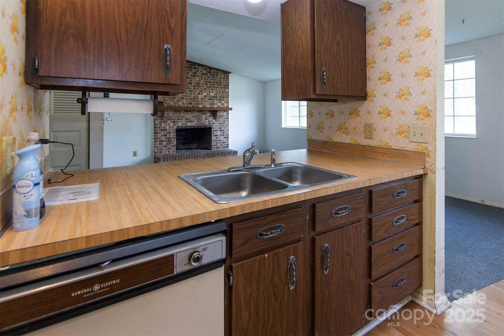 1704 Rice Planters Road Charlotte, NC 28273 - Photo 9 of 20 Gallery Image 9