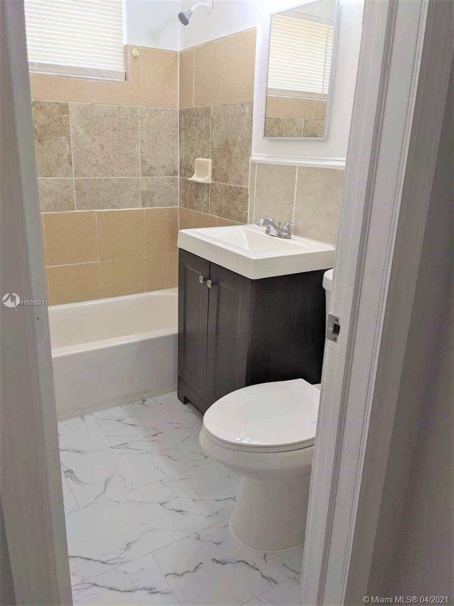 26 Miami Gardens Road West Park, FL 33023 - Photo 8 of 16