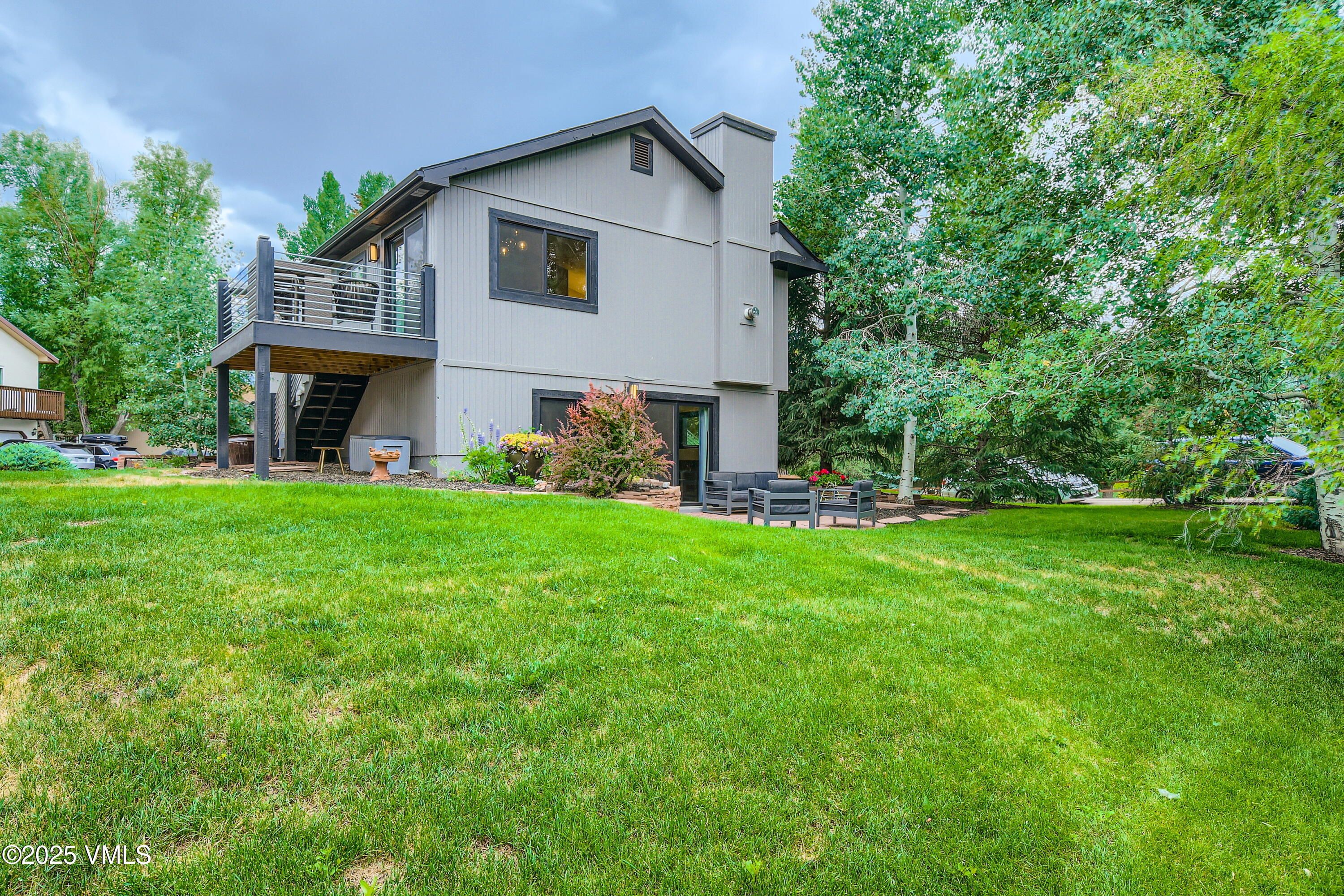 11 Spruce Circle Edwards, CO 81632 - Photo 25 of 27 a front view of house with yard and green space
