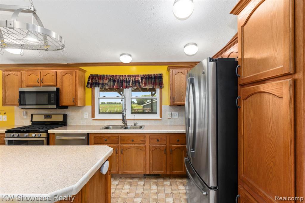 4155 North Neff Road Edmore, MI 48829 - Photo 19 of 52