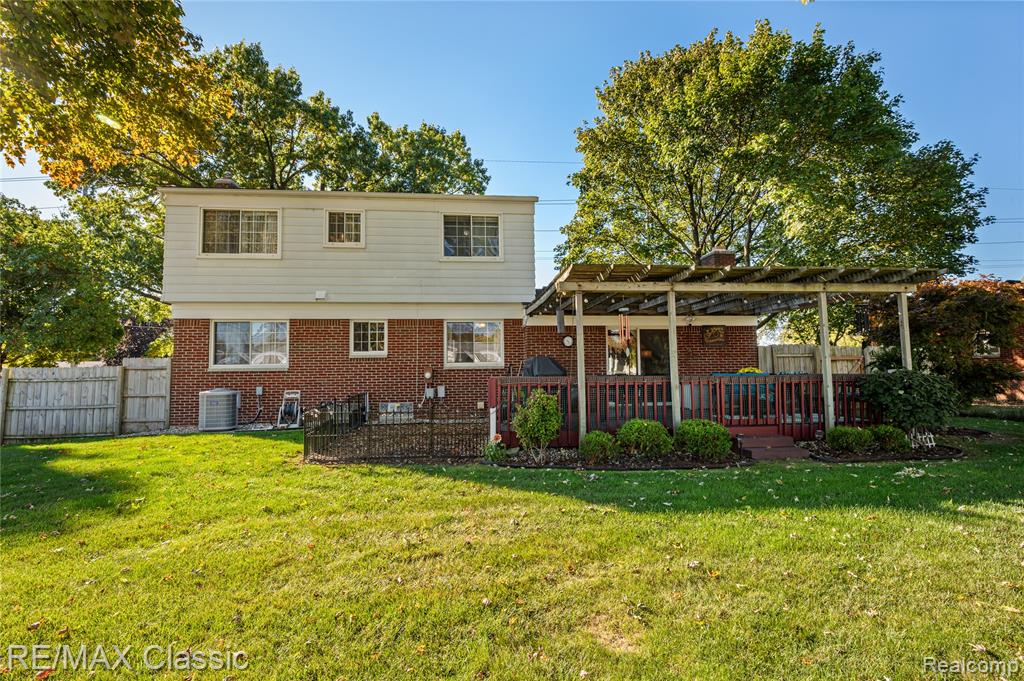 38540 Five Mile Road Livonia, MI 48154 - Photo 28 of 31 Gallery Image 28