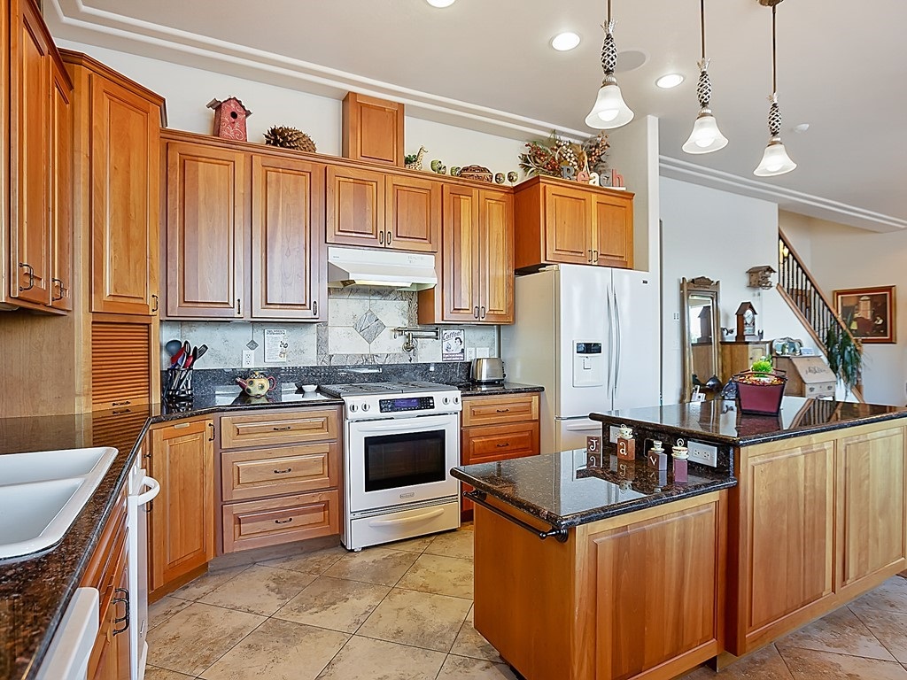 4141 Pebble Beach Road Loon Lake, WA 99148 - Photo 14 of 34 Gallery Image 14