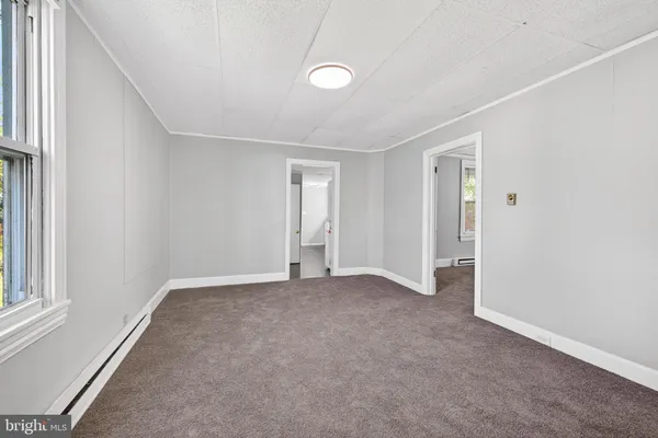 $2,350 | 214 West Division Street, Dover, DE 19904