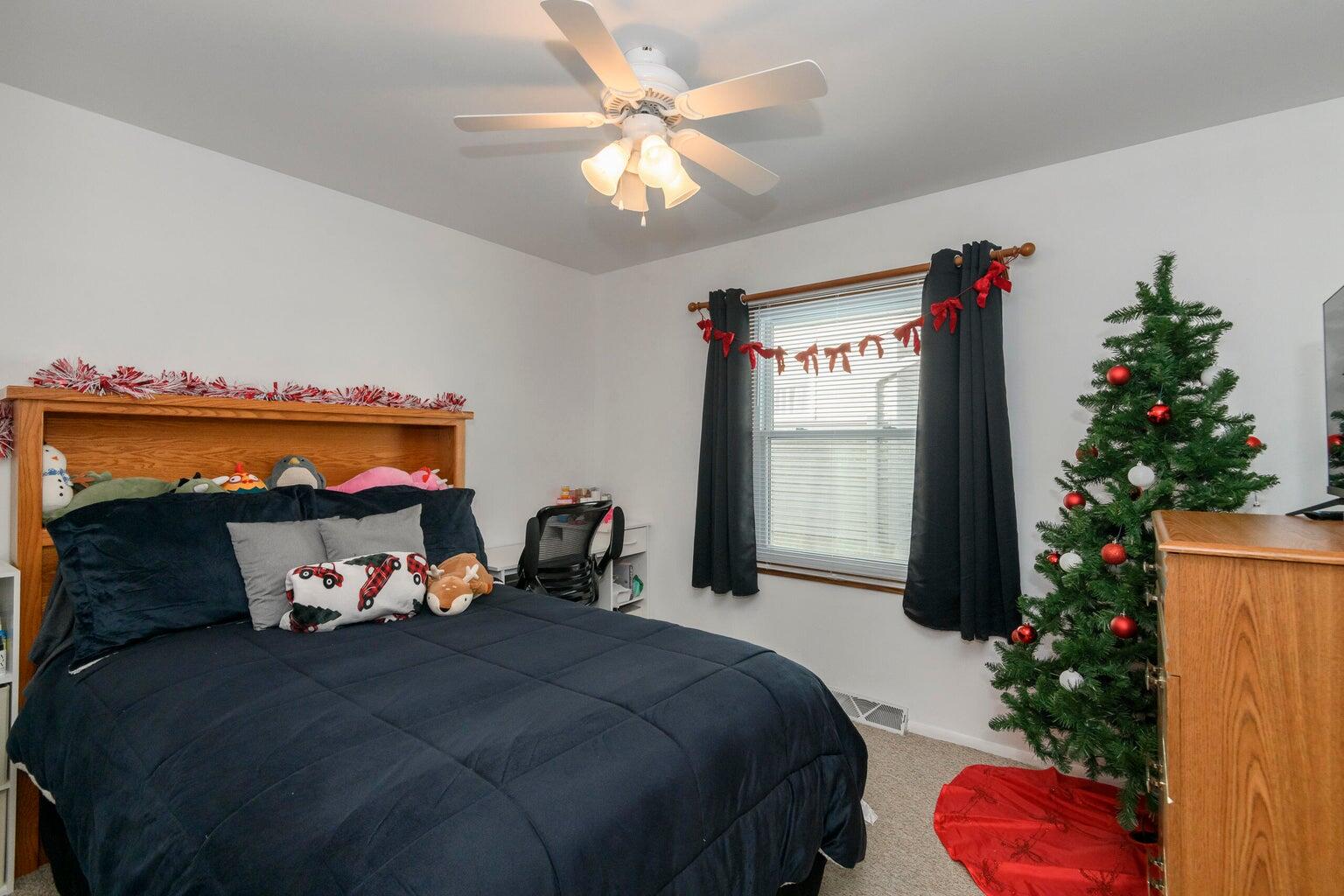 511 Robin Street West Bend, WI 53090 - Photo 11 of 25 robin13