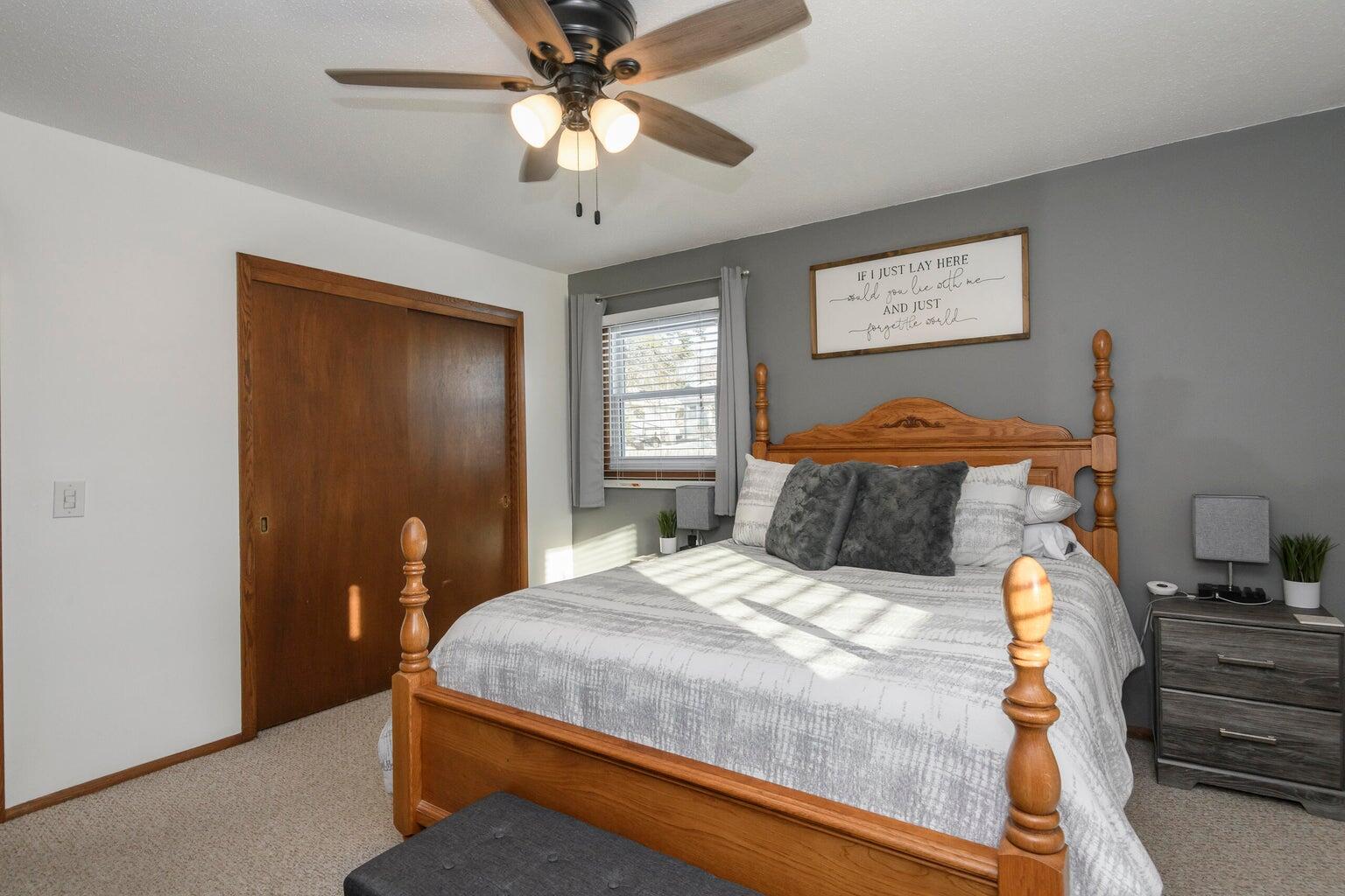 511 Robin Street West Bend, WI 53090 - Photo 17 of 25 robin19