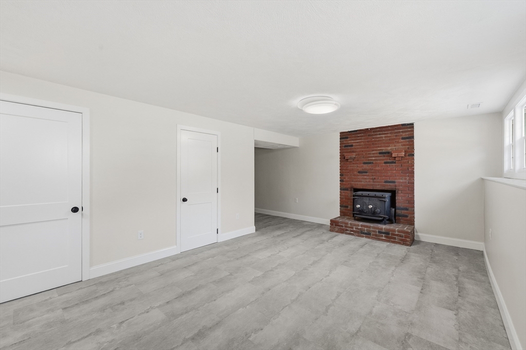 44 Wildbrook Road Billerica, MA 01821 - Photo 23 of 40